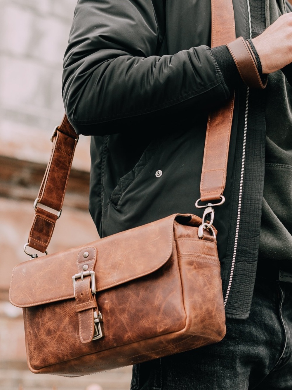 Italian Leather Camera Bag 💼 from Etsy